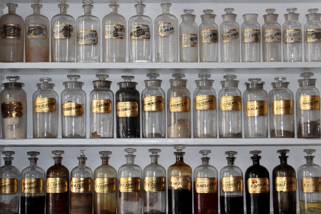 Kirkland Minoxidil: The FDA Filings, the Ingredient Lists and the Real Cost